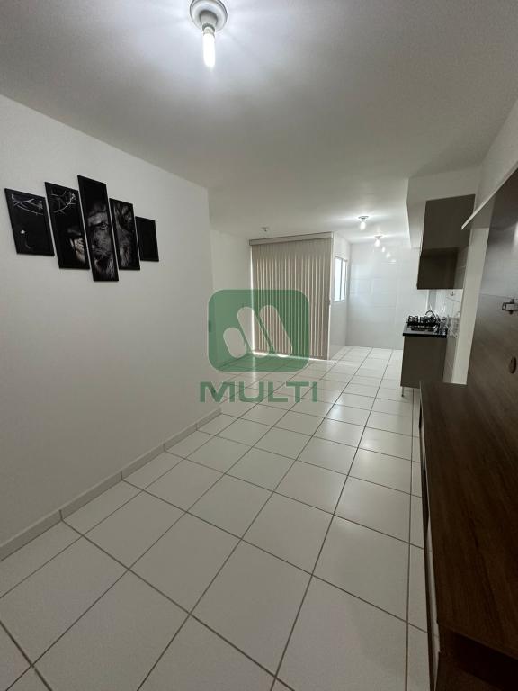 Apartamento à venda com 2 quartos, 68m² - Foto 1