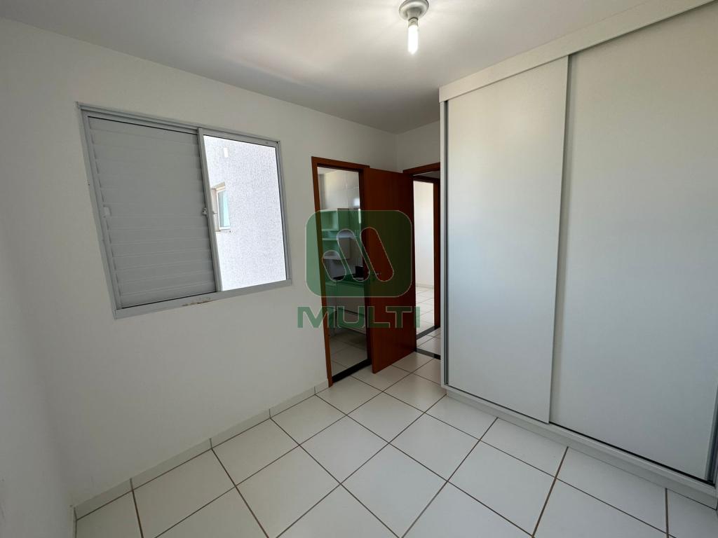 Apartamento à venda com 2 quartos, 68m² - Foto 9