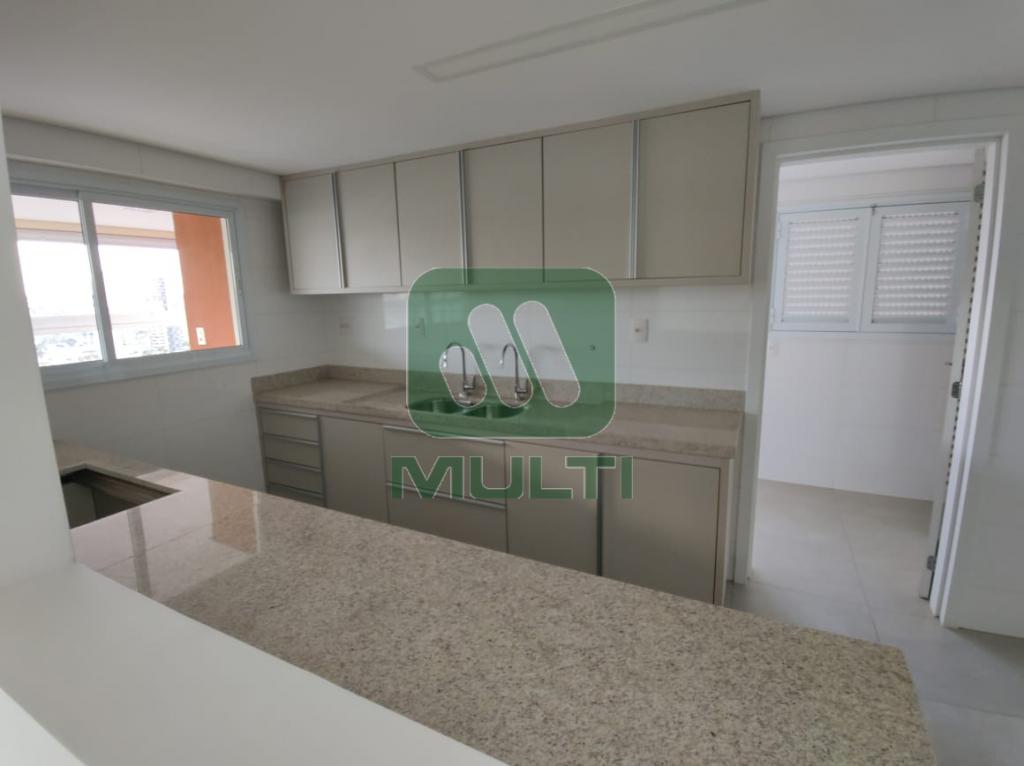 Apartamento à venda com 3 quartos, 166m² - Foto 9