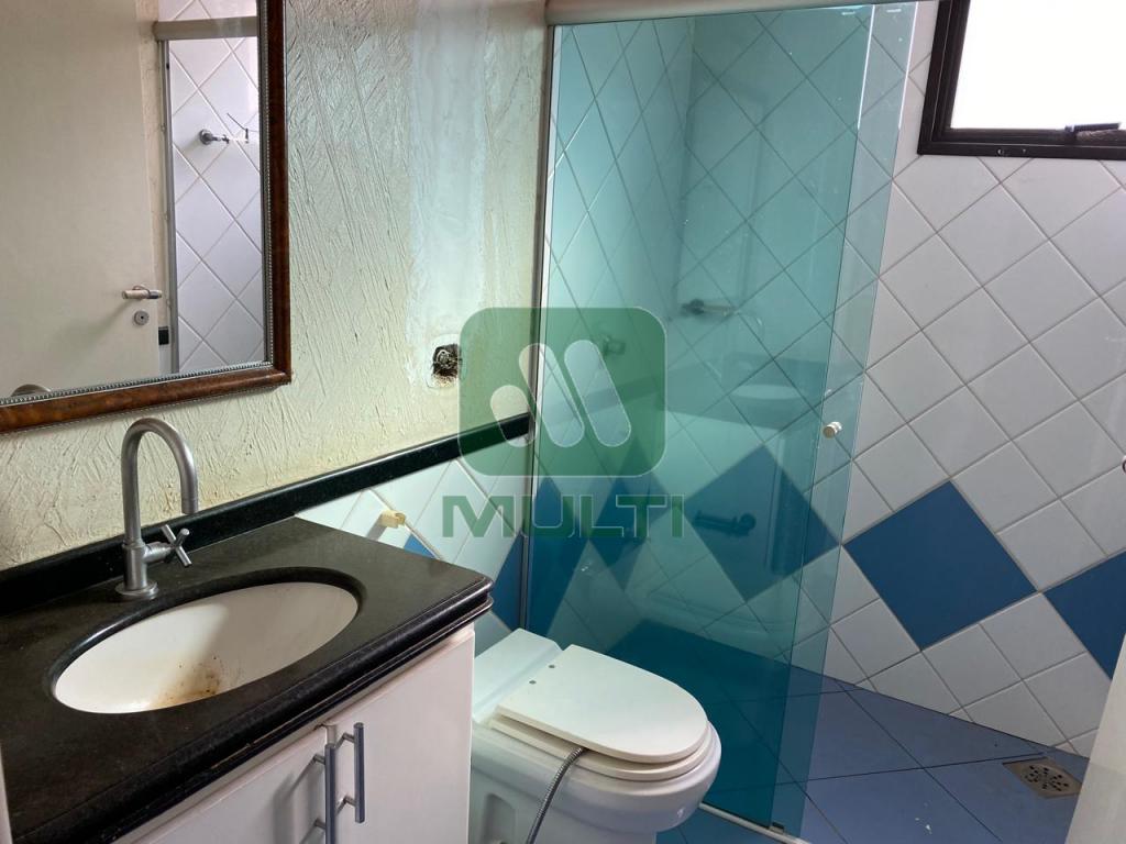 Apartamento à venda com 3 quartos, 111m² - Foto 9