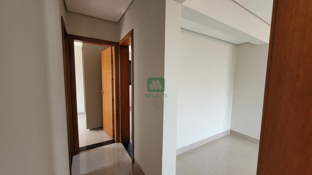 Apartamento à venda com 3 quartos, 83m² - Foto 18