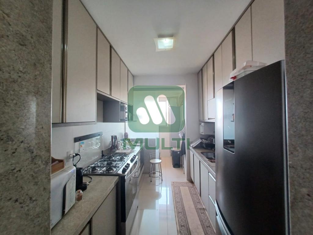 Apartamento à venda com 3 quartos, 85m² - Foto 7