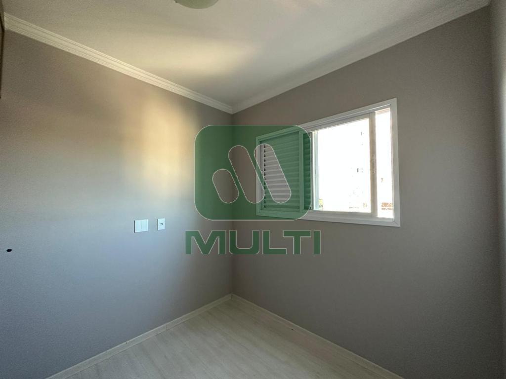 Apartamento à venda com 3 quartos, 80m² - Foto 17