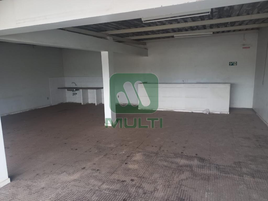 Prédio Inteiro à venda com 1 quarto, 600m² - Foto 9