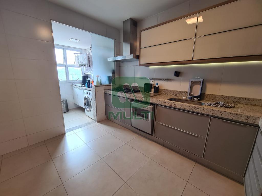 Apartamento à venda com 3 quartos, 105m² - Foto 7