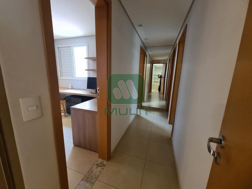 Apartamento à venda com 3 quartos, 105m² - Foto 9