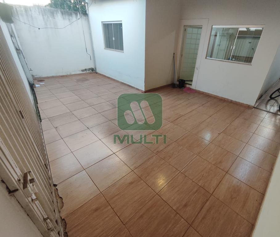 Casa à venda com 3 quartos, 70m² - Foto 19