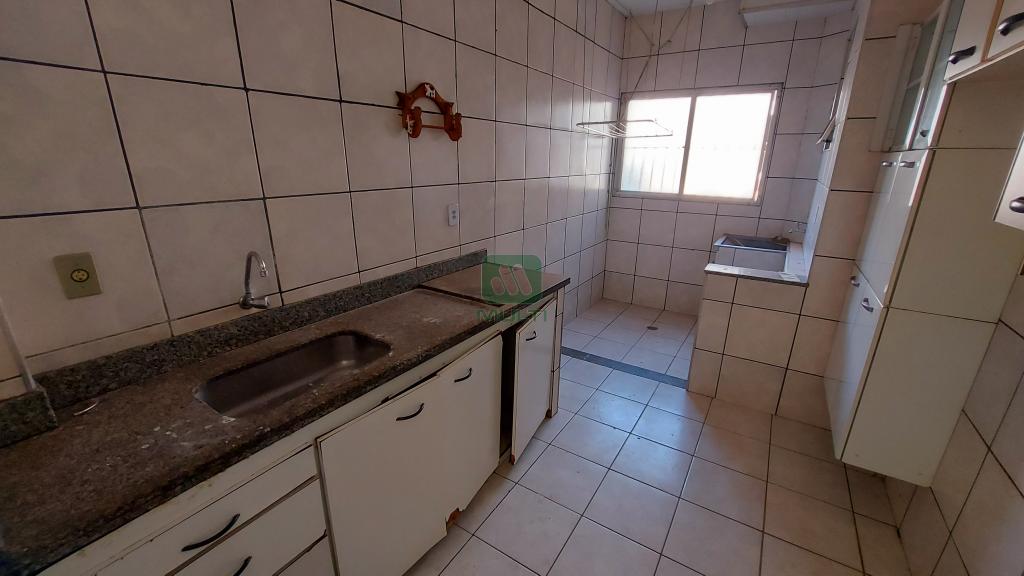 Apartamento à venda com 3 quartos, 68m² - Foto 4