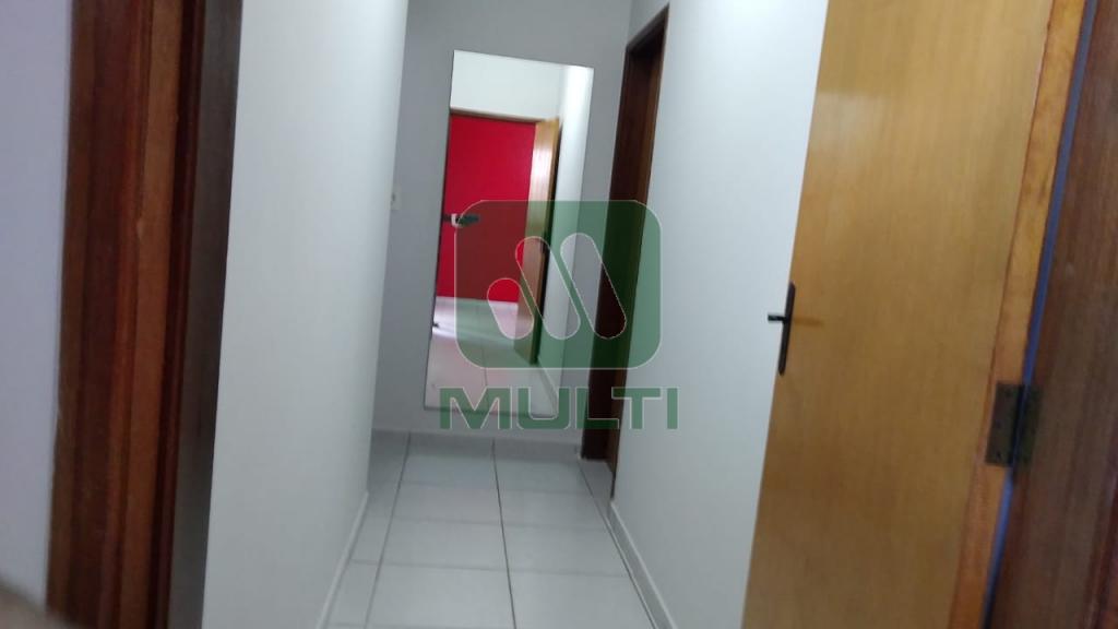 Apartamento à venda com 2 quartos, 68m² - Foto 5