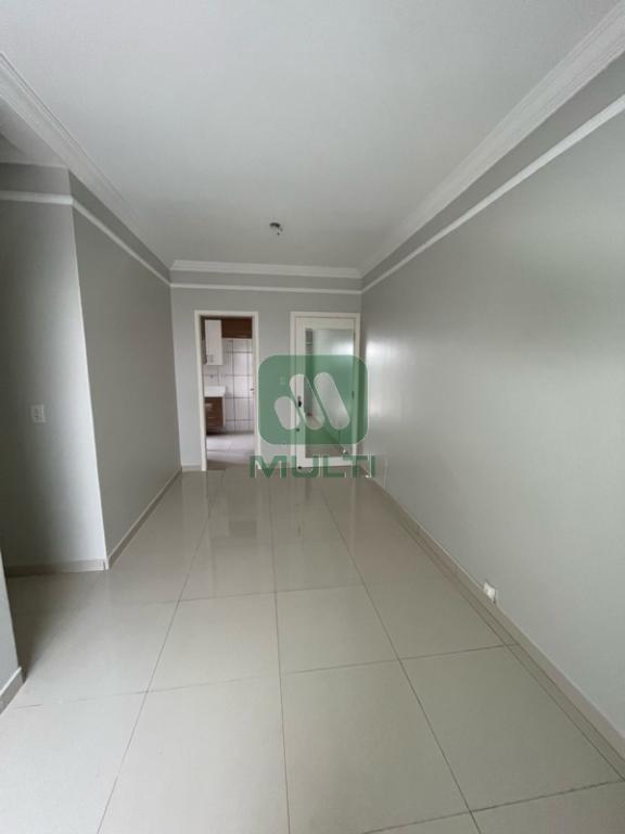 Apartamento à venda com 3 quartos, 84m² - Foto 1