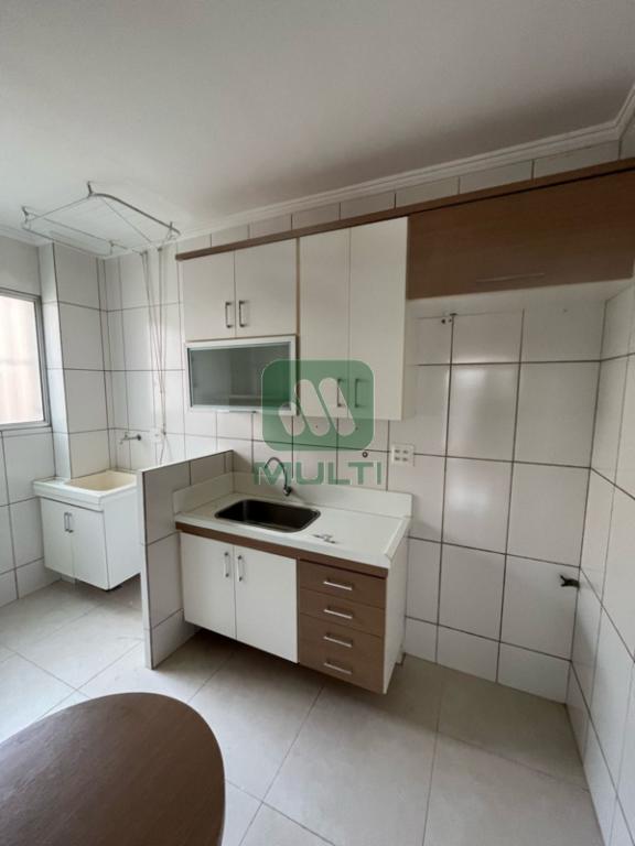 Apartamento à venda com 3 quartos, 84m² - Foto 3