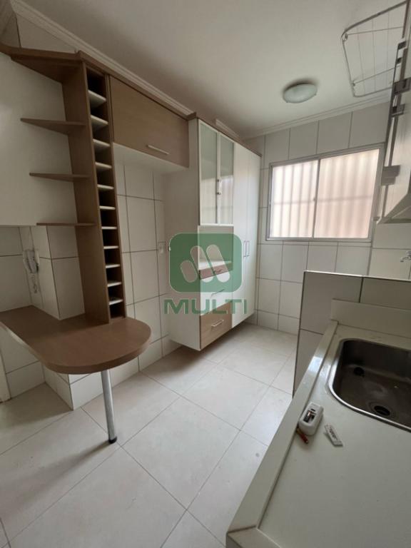 Apartamento à venda com 3 quartos, 84m² - Foto 4