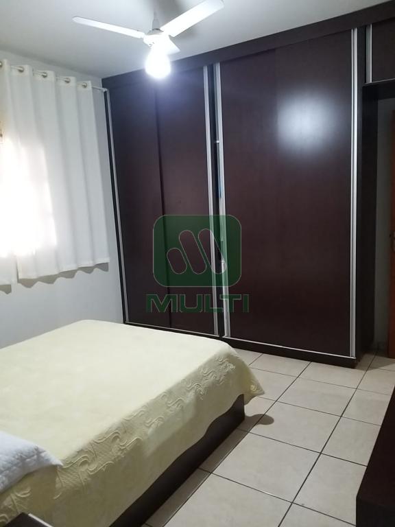 Casa à venda com 4 quartos, 260m² - Foto 15