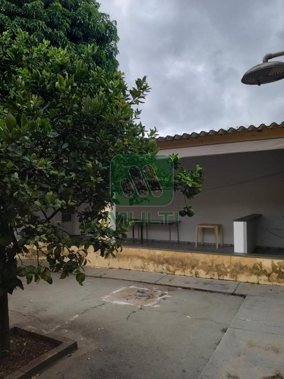 Casa à venda com 4 quartos, 260m² - Foto 24