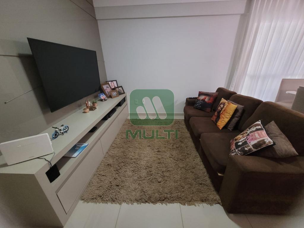 Apartamento à venda com 3 quartos, 79m² - Foto 3