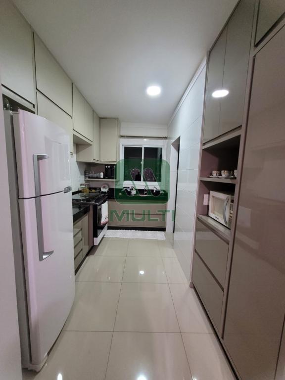 Apartamento à venda com 3 quartos, 79m² - Foto 11