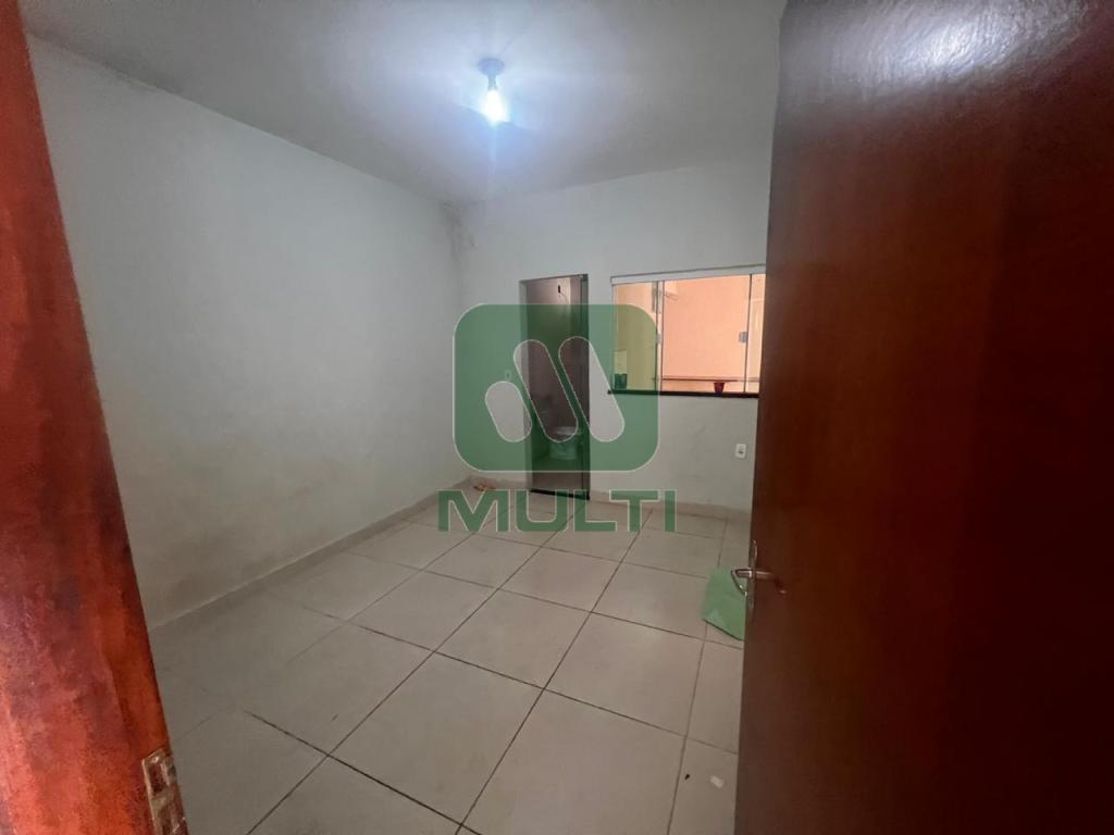 Casa à venda com 3 quartos, 90m² - Foto 5