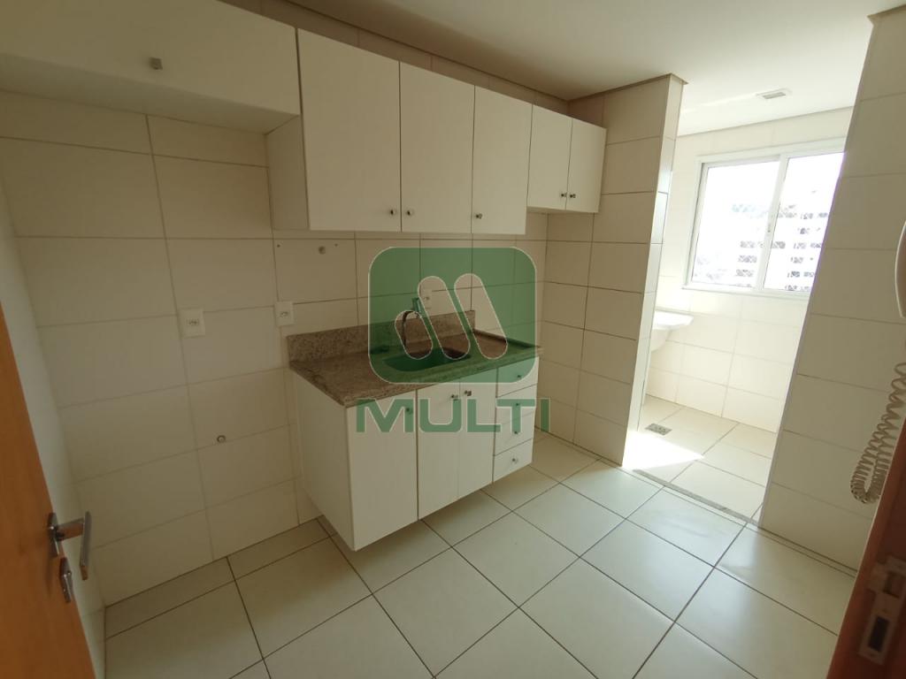 Apartamento à venda com 3 quartos, 87m² - Foto 6