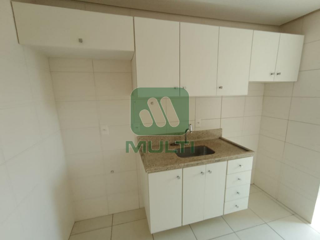 Apartamento à venda com 3 quartos, 87m² - Foto 7