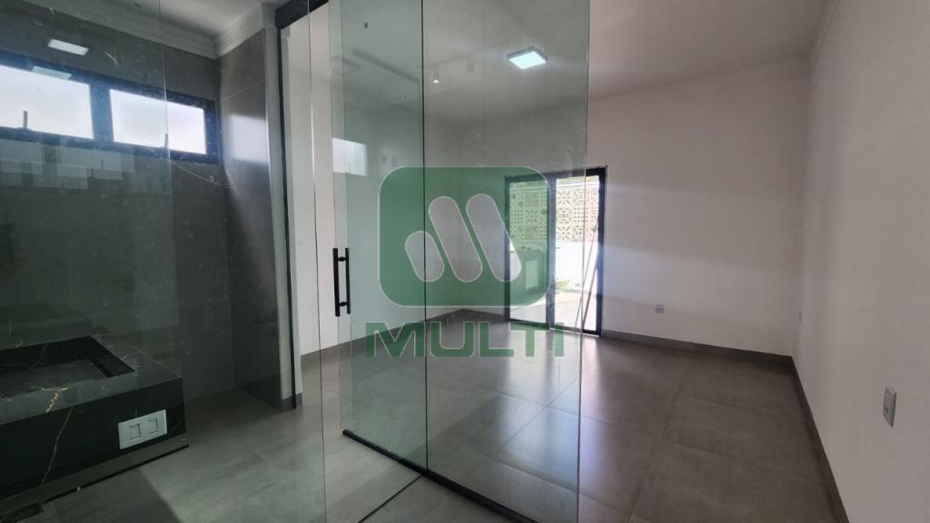 Casa à venda com 2 quartos, 180m² - Foto 19