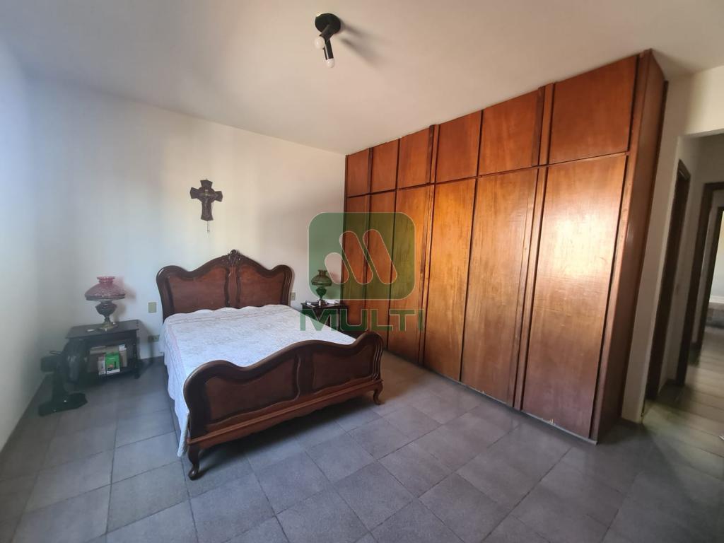 Apartamento à venda com 3 quartos, 127m² - Foto 11