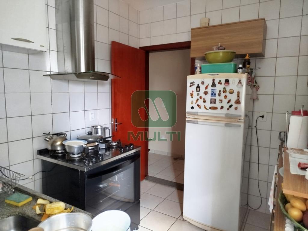 Apartamento à venda com 3 quartos, 72m² - Foto 11