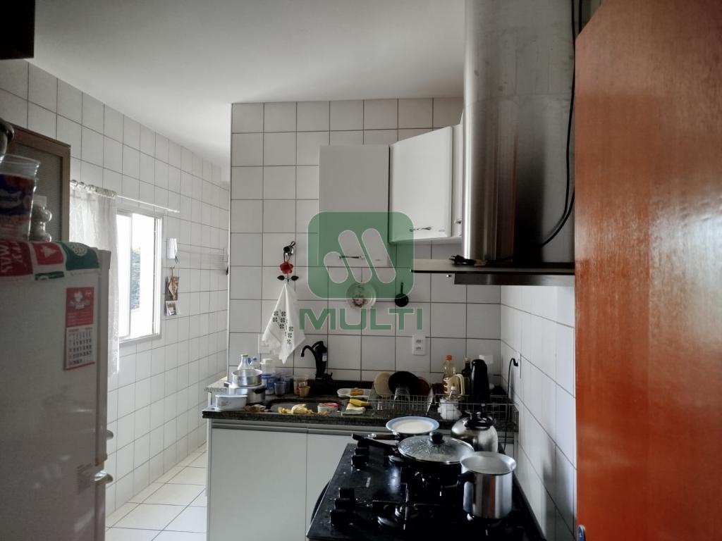 Apartamento à venda com 3 quartos, 72m² - Foto 13