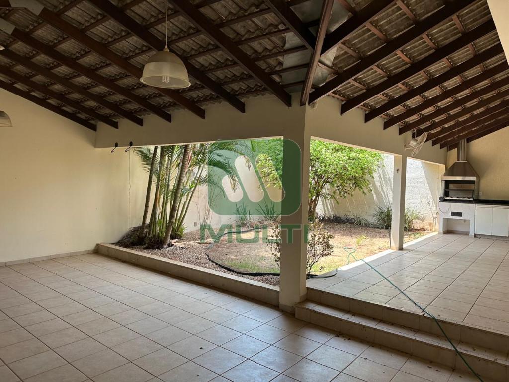 Casa à venda com 4 quartos, 391m² - Foto 14