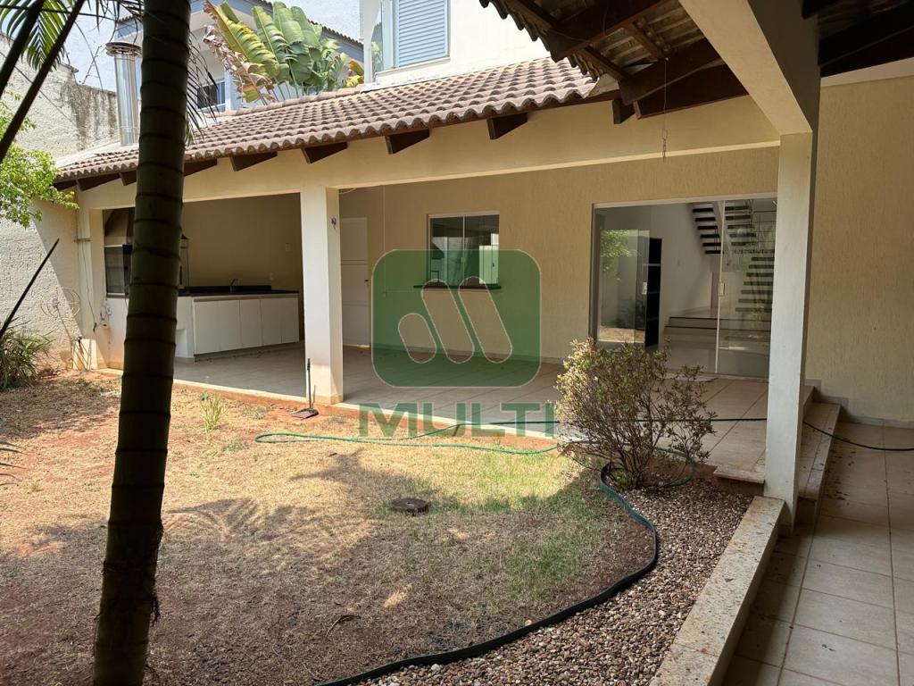 Casa à venda com 4 quartos, 391m² - Foto 15