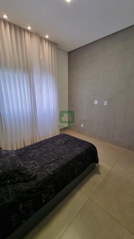 Casa de Condomínio à venda com 3 quartos, 223m² - Foto 16