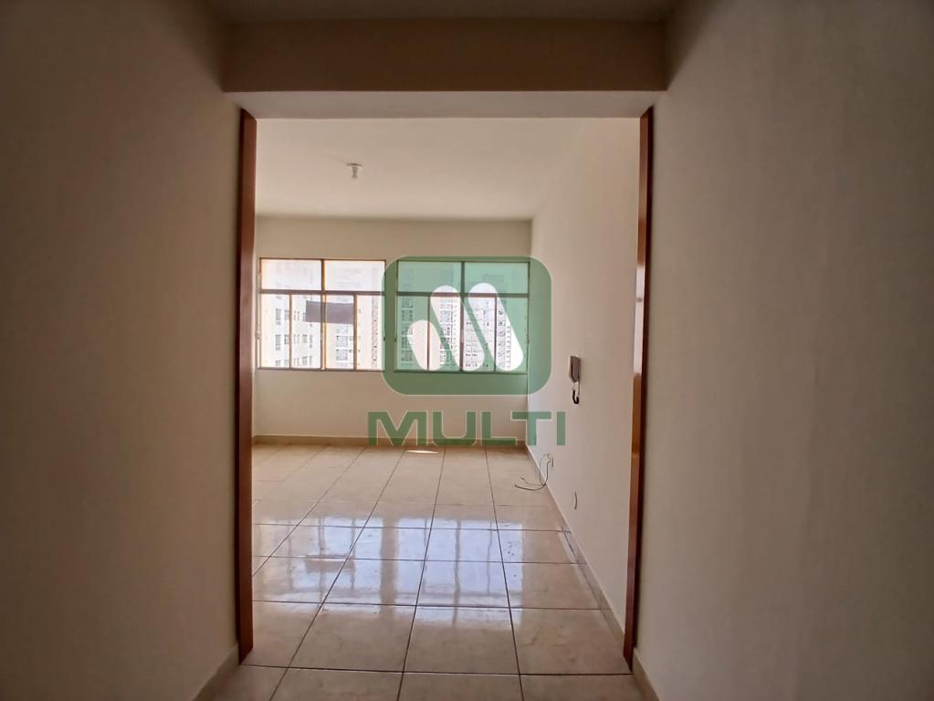 Apartamento à venda com 3 quartos, 134m² - Foto 1