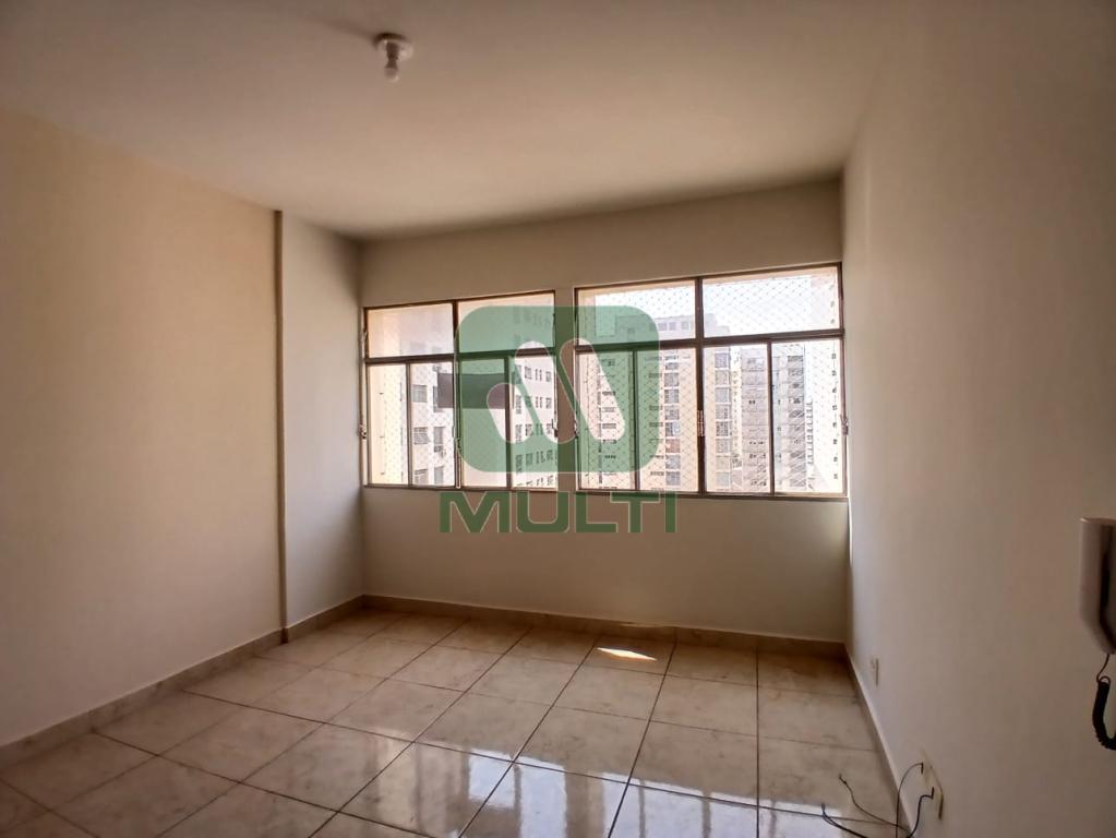 Apartamento à venda com 3 quartos, 134m² - Foto 3