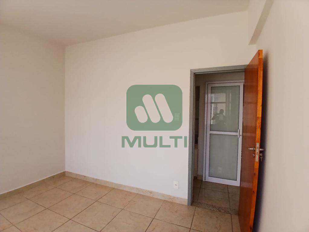 Apartamento à venda com 3 quartos, 134m² - Foto 8