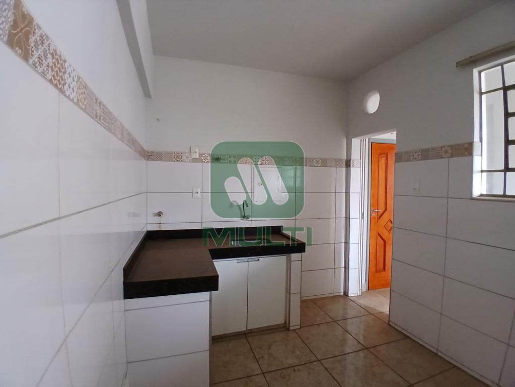 Apartamento à venda com 3 quartos, 134m² - Foto 9