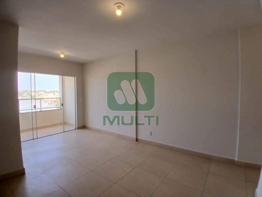 Apartamento à venda com 3 quartos, 78m² - Foto 1