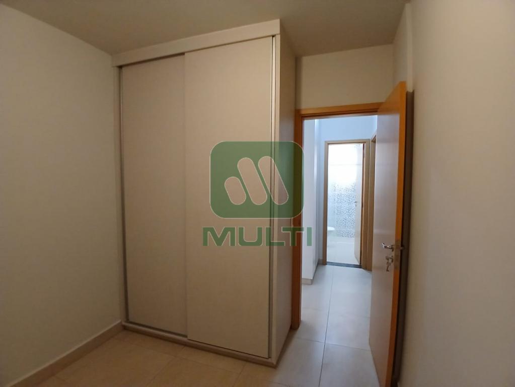 Apartamento à venda com 3 quartos, 78m² - Foto 18