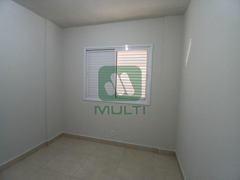 Apartamento à venda com 3 quartos, 78m² - Foto 21