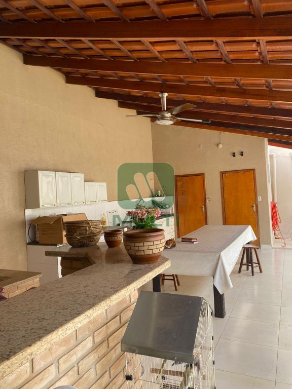 Casa à venda com 3 quartos, 158m² - Foto 16