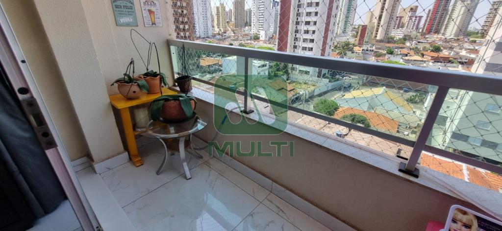 Apartamento à venda com 3 quartos, 80m² - Foto 5