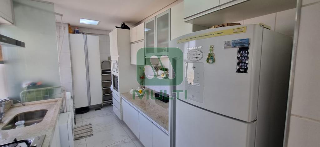 Apartamento à venda com 3 quartos, 80m² - Foto 19