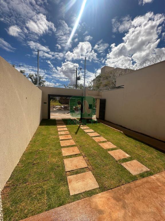 Casa à venda com 3 quartos, 72m² - Foto 20