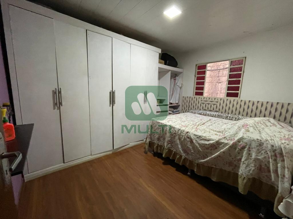 Casa à venda com 2 quartos, 112m² - Foto 8