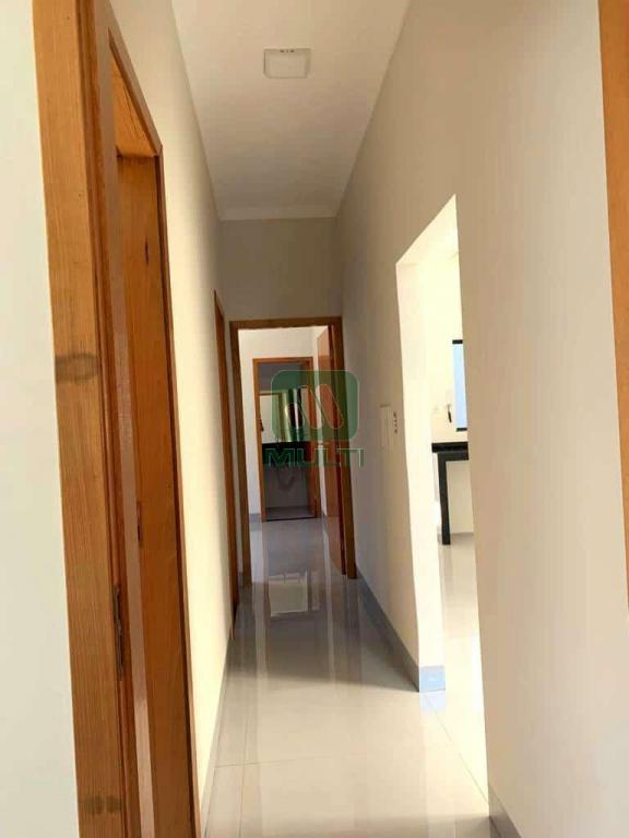 Casa à venda com 3 quartos, 120m² - Foto 4