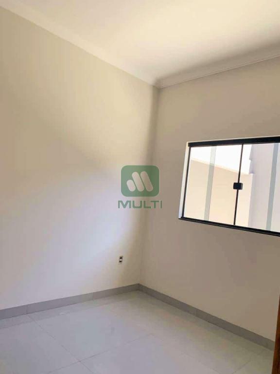 Casa à venda com 3 quartos, 120m² - Foto 7