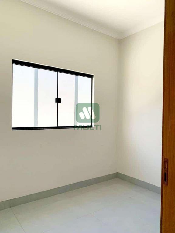 Casa à venda com 3 quartos, 120m² - Foto 8