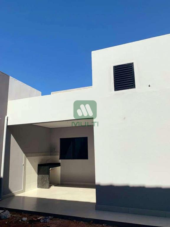 Casa à venda com 3 quartos, 120m² - Foto 11