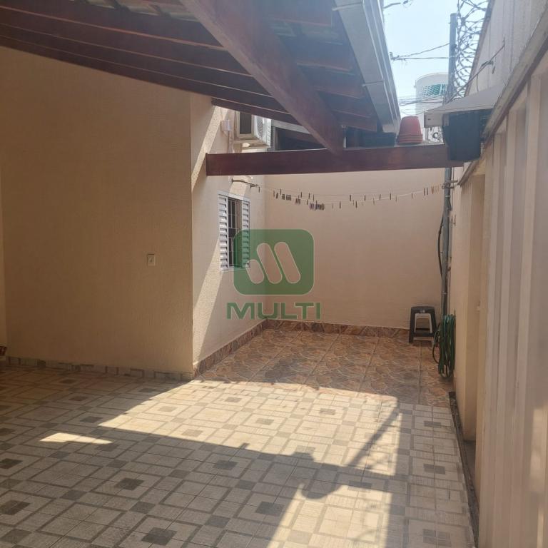 Casa à venda com 2 quartos, 65m² - Foto 21