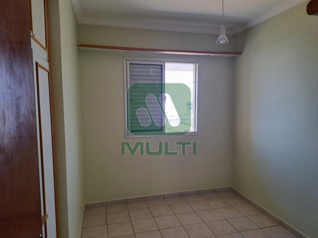 Apartamento à venda com 3 quartos, 83m² - Foto 13