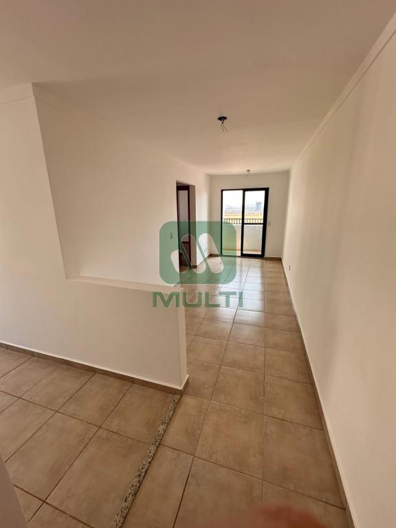 Apartamento à venda com 2 quartos, 55m² - Foto 2