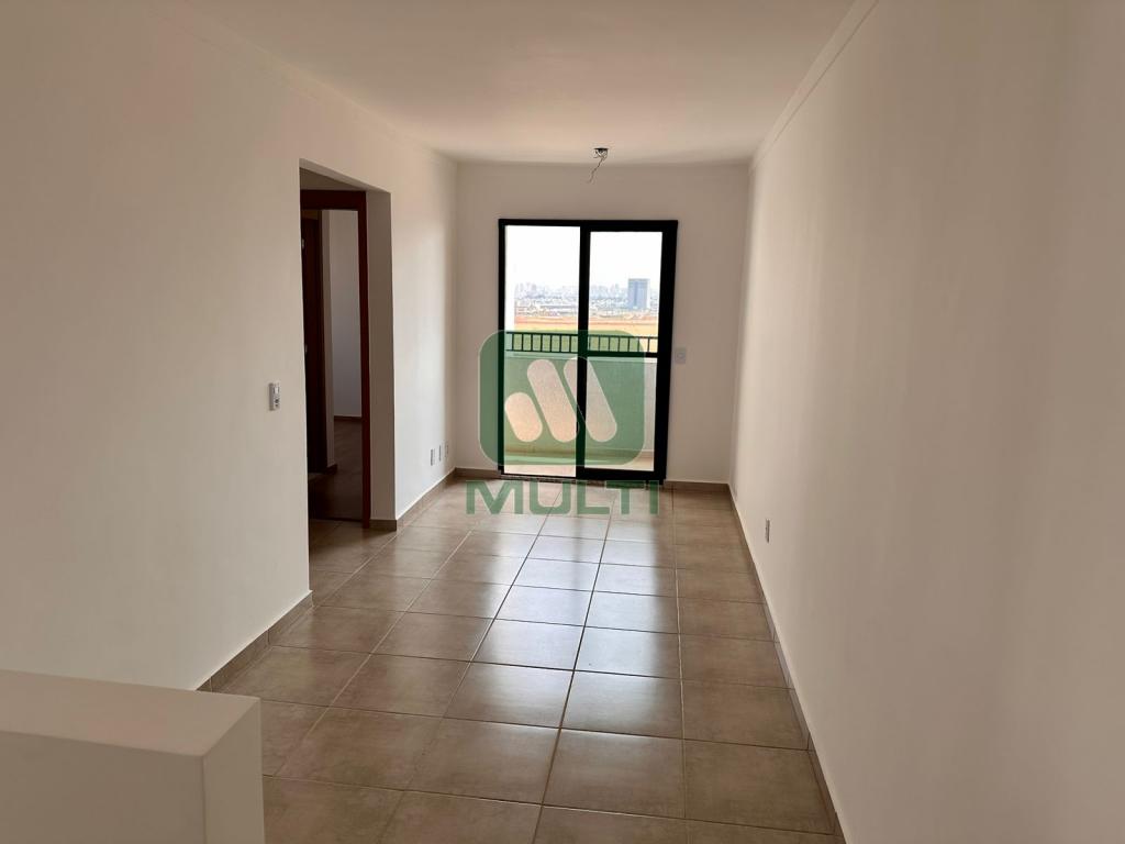 Apartamento à venda com 2 quartos, 55m² - Foto 3